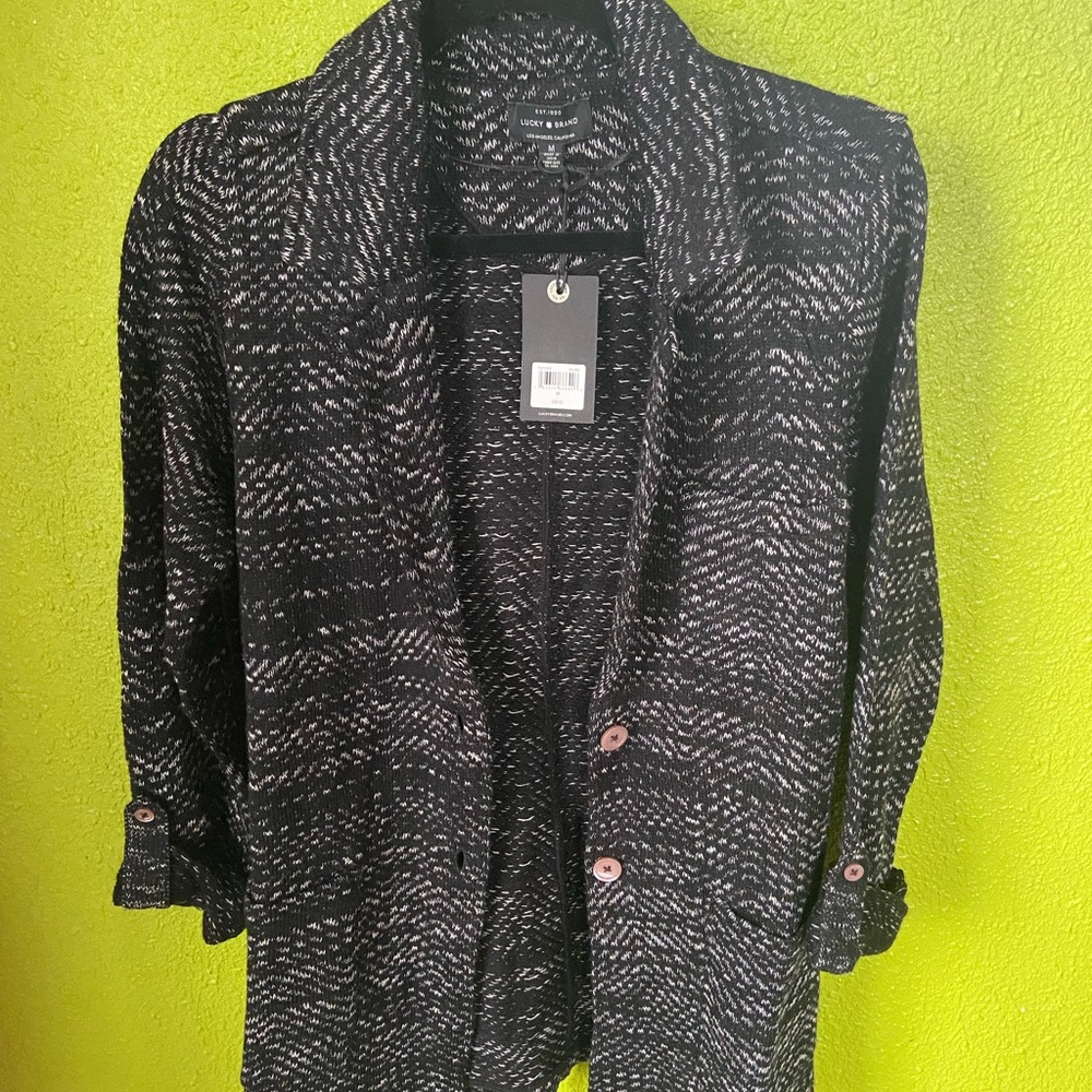 Lucky Brand woman cardigan sweater
